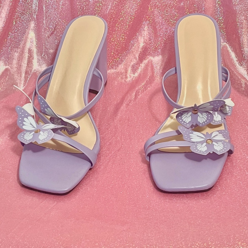 Pretty Purple Butterfly Heels